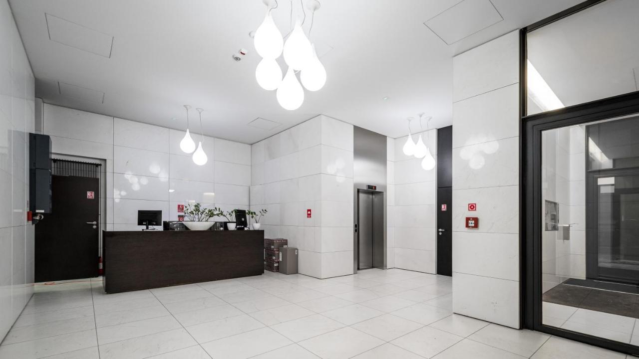 Apartamenty Sun & Snow 19 Dzielnica With Free Parking Varsóvia Exterior foto