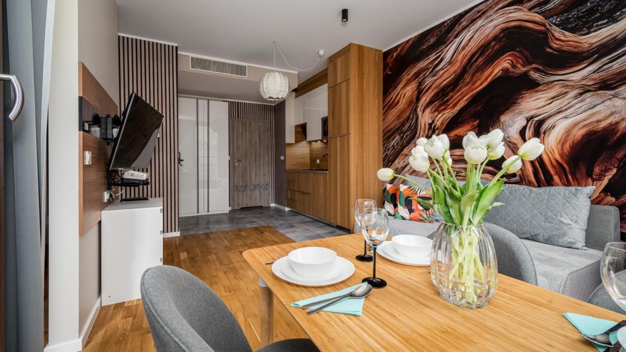 Apartamenty Sun & Snow 19 Dzielnica With Free Parking Varsóvia Exterior foto